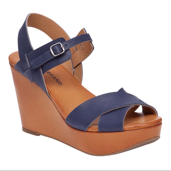 blue strappy wedges